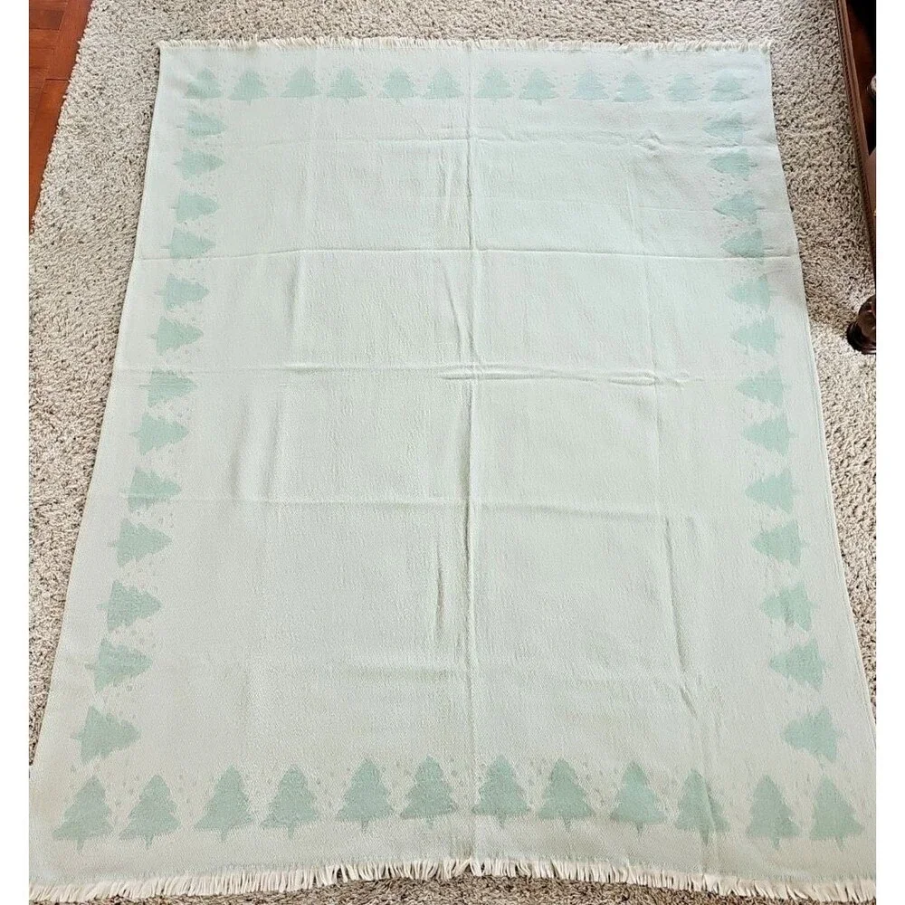 Antonio Salgado Jacquard Christmas Blanket Soft Green Fuzzy Trees Cotton